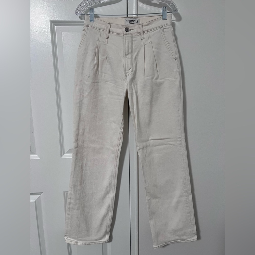 Abercrombie & Fitch High Rise 90’s Relaxed Jean
